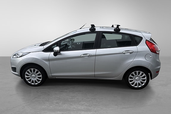 Ford Fiesta 12 of 30