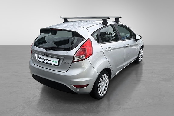 Ford Fiesta 8 of 30