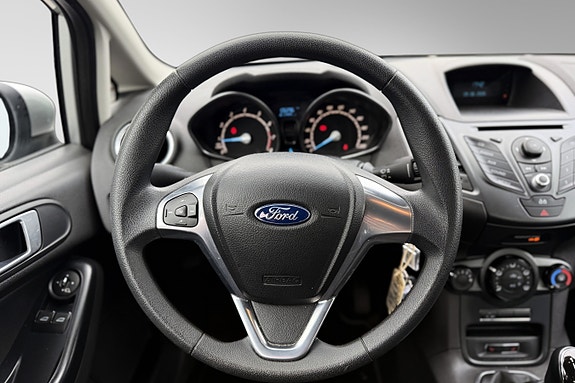 Ford Fiesta 22 of 30