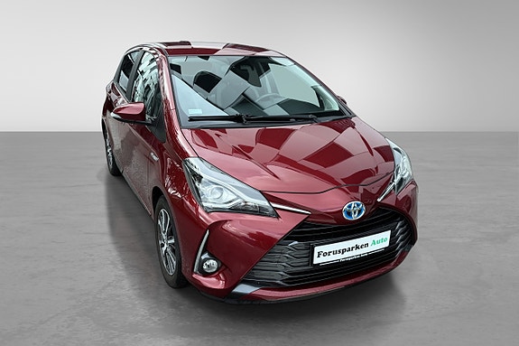 Toyota Yaris 3 of 30