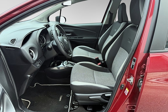 Toyota Yaris 18 of 30