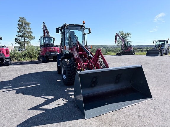 Yanmar V80 13 of 30