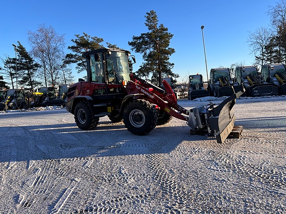Yanmar V80 4 of 30