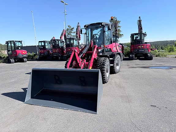 Yanmar V80 10 of 30