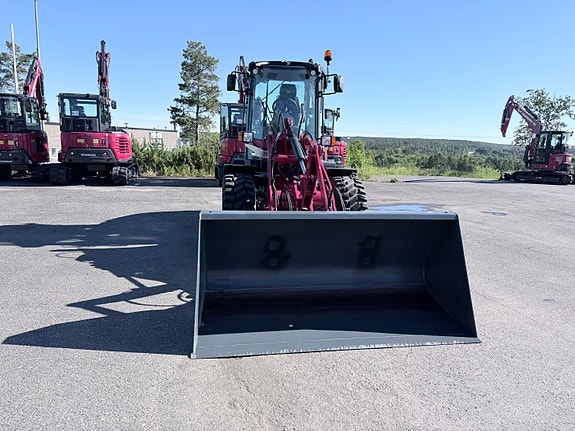 Yanmar V80 12 of 30