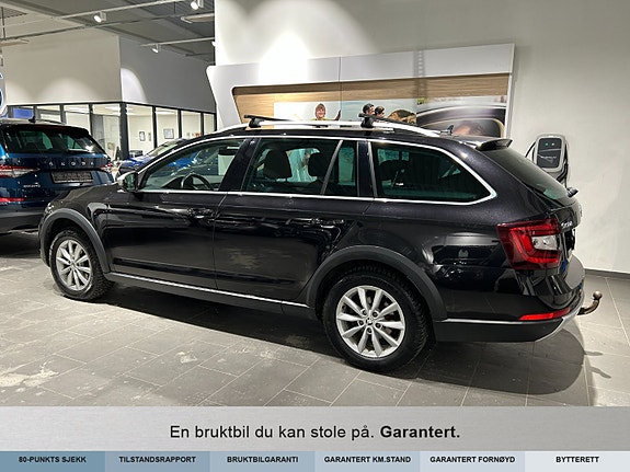 Skoda Octavia Scout 4 of 5