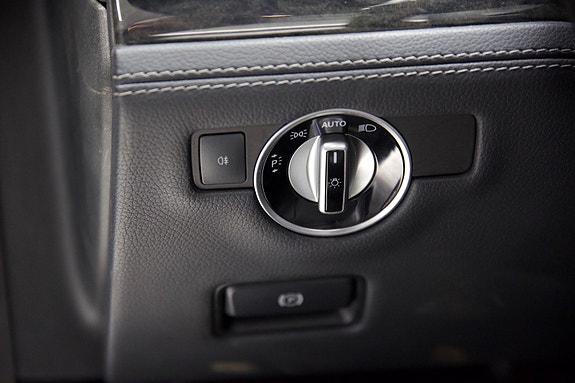 Mercedes-Benz SL63 29 of 30