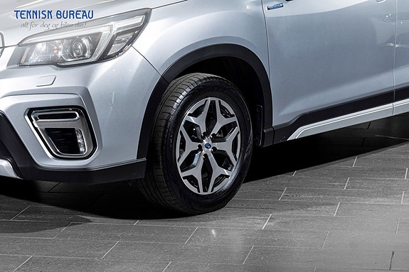 Subaru Forester 3 of 5