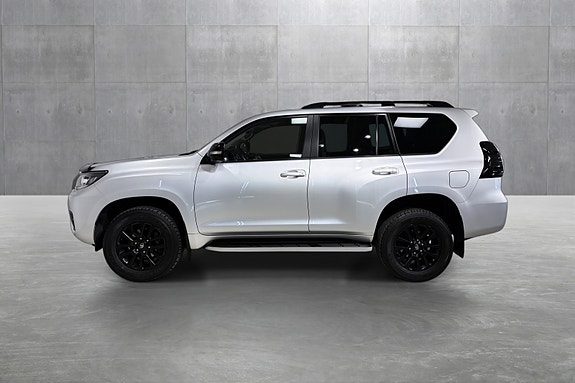 Toyota Land Cruiser 2 of 5