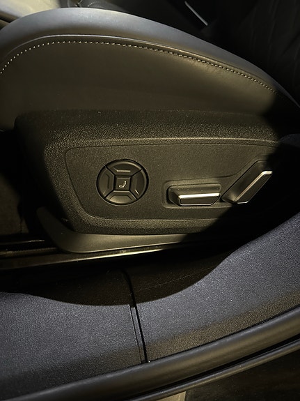 Audi A6 e-tron 11 of 25