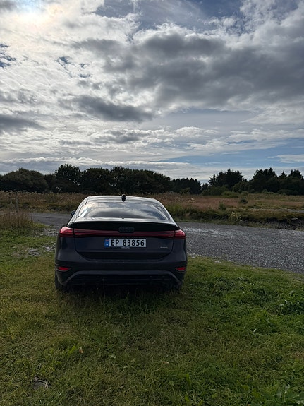Audi A6 e-tron 5 of 25