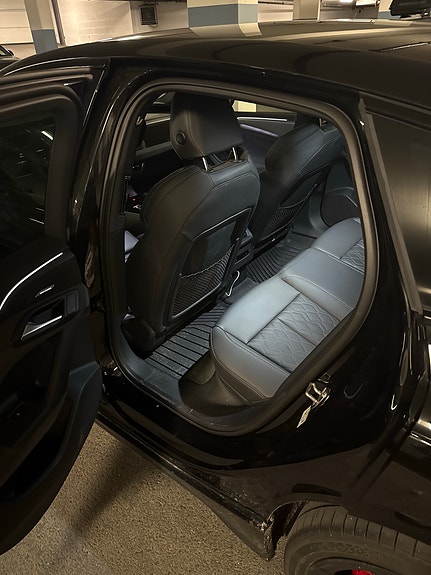 Audi A6 e-tron 13 of 25