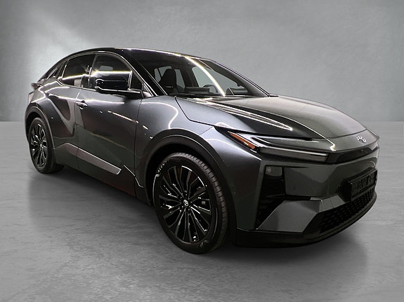 Toyota C-HR+ 7 of 30