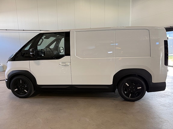 Kia PV5 9 of 17