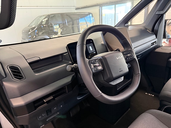 Kia PV5 15 of 17