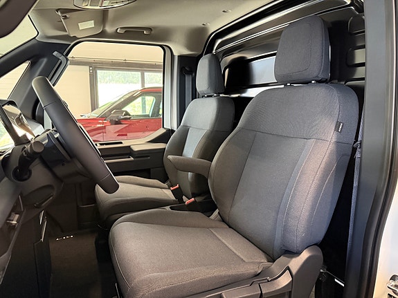 Kia PV5 12 of 17