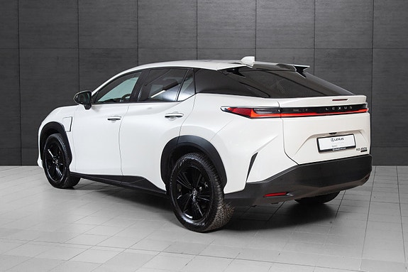 Lexus RZ450e 2 of 20