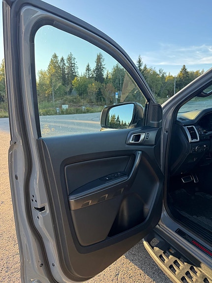 Ford Ranger Raptor 11 of 24