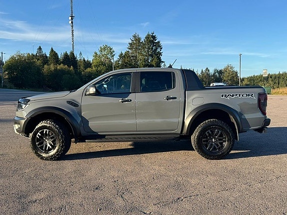 Ford Ranger Raptor 2 of 24
