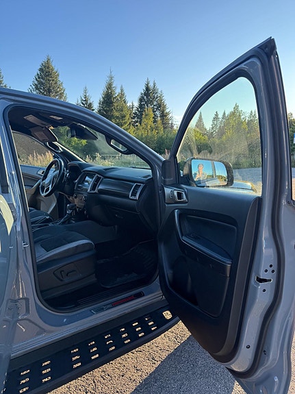 Ford Ranger Raptor 9 of 24