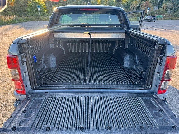 Ford Ranger Raptor 12 of 24