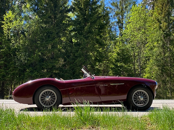 Austin Healey 100 2 of 5