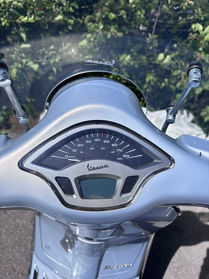 Vespa Primavera 50 5 of 10