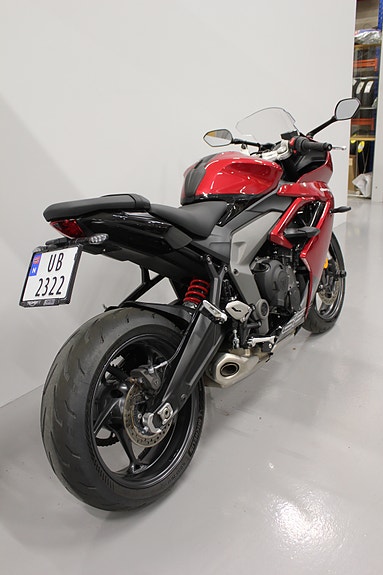 Triumph Daytona 660 4 of 15