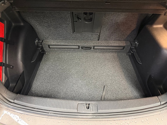 Volkswagen Golf Plus 8 of 30