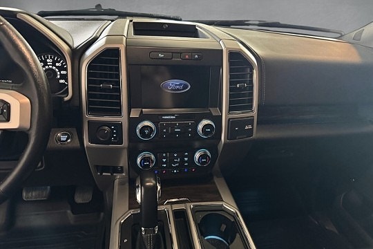 Ford F-150 4 of 5