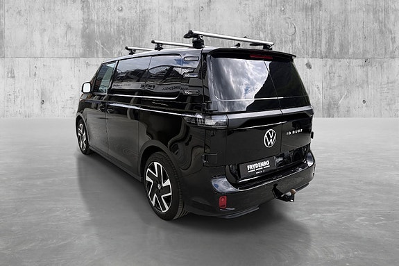 Volkswagen ID. Buzz 3 of 17