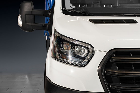 Ford Transit 4 of 5