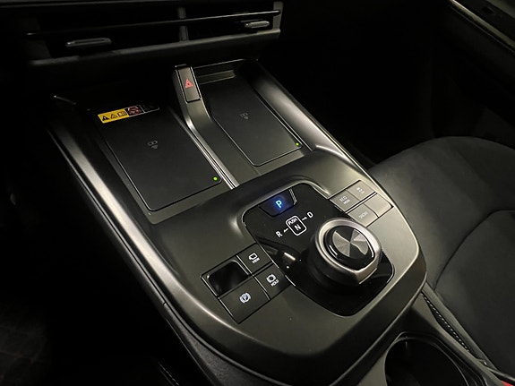 Toyota C-HR+ 23 of 27
