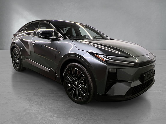 Toyota C-HR+ 7 of 27