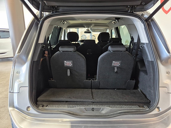 Citroen Grand C4 Picasso 29 of 30