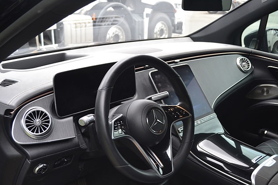 Mercedes-Benz EQS450 16 of 30