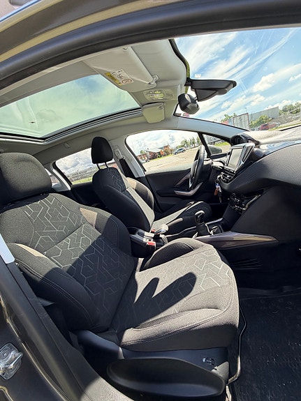 Peugeot 2008 21 of 30