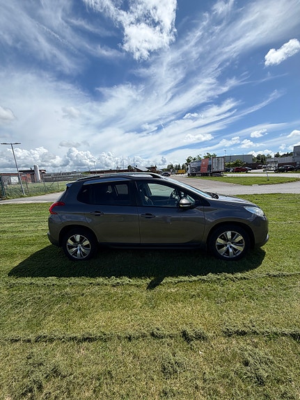Peugeot 2008 8 of 30