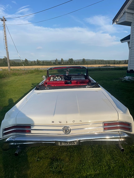 Buick Le Sabre 12 of 17