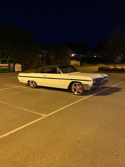 Buick Le Sabre 9 of 17