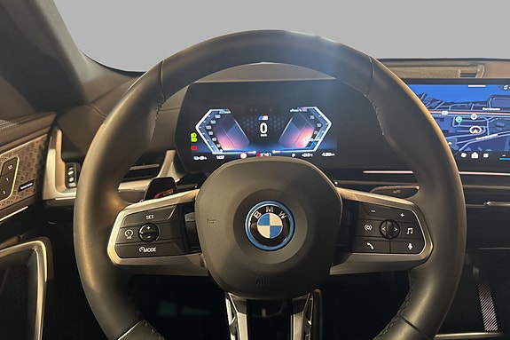 BMW iX2 9 of 17