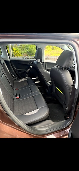 Peugeot 2008 8 of 19