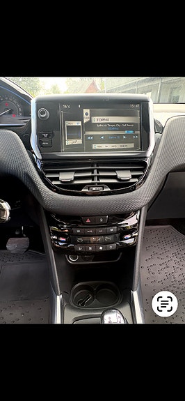 Peugeot 2008 17 of 19