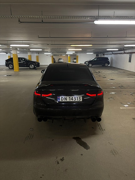 Audi A4 8 of 20