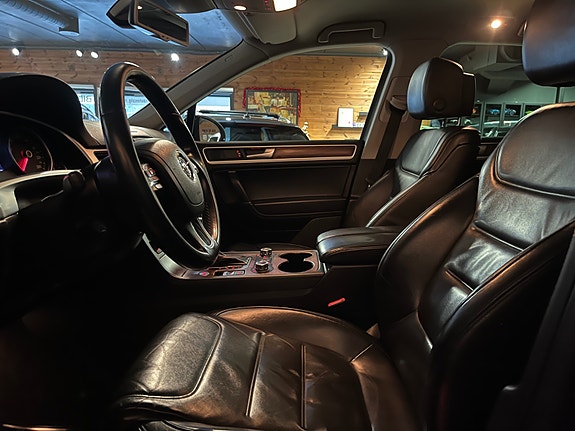 Volkswagen Touareg 19 of 30