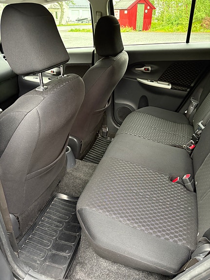 Toyota Urban Cruiser 7 of 11