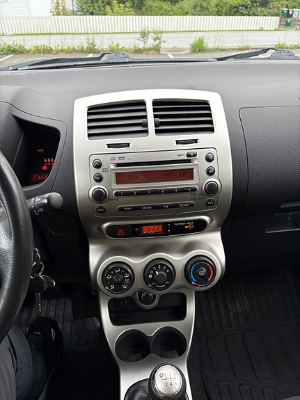 Toyota Urban Cruiser 10 of 11