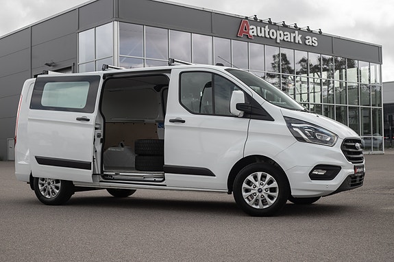 Ford Transit Custom 2 of 30