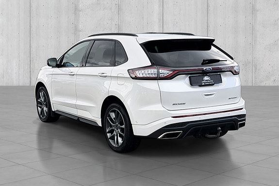 Ford Edge 4 of 5