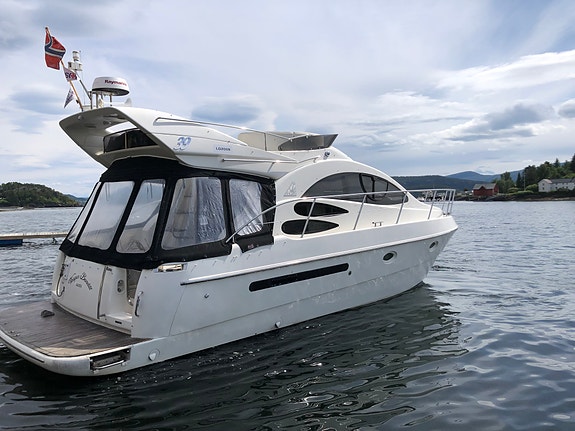 Azimut 39 Flybridge - Skipsregistrert. 2 of 5